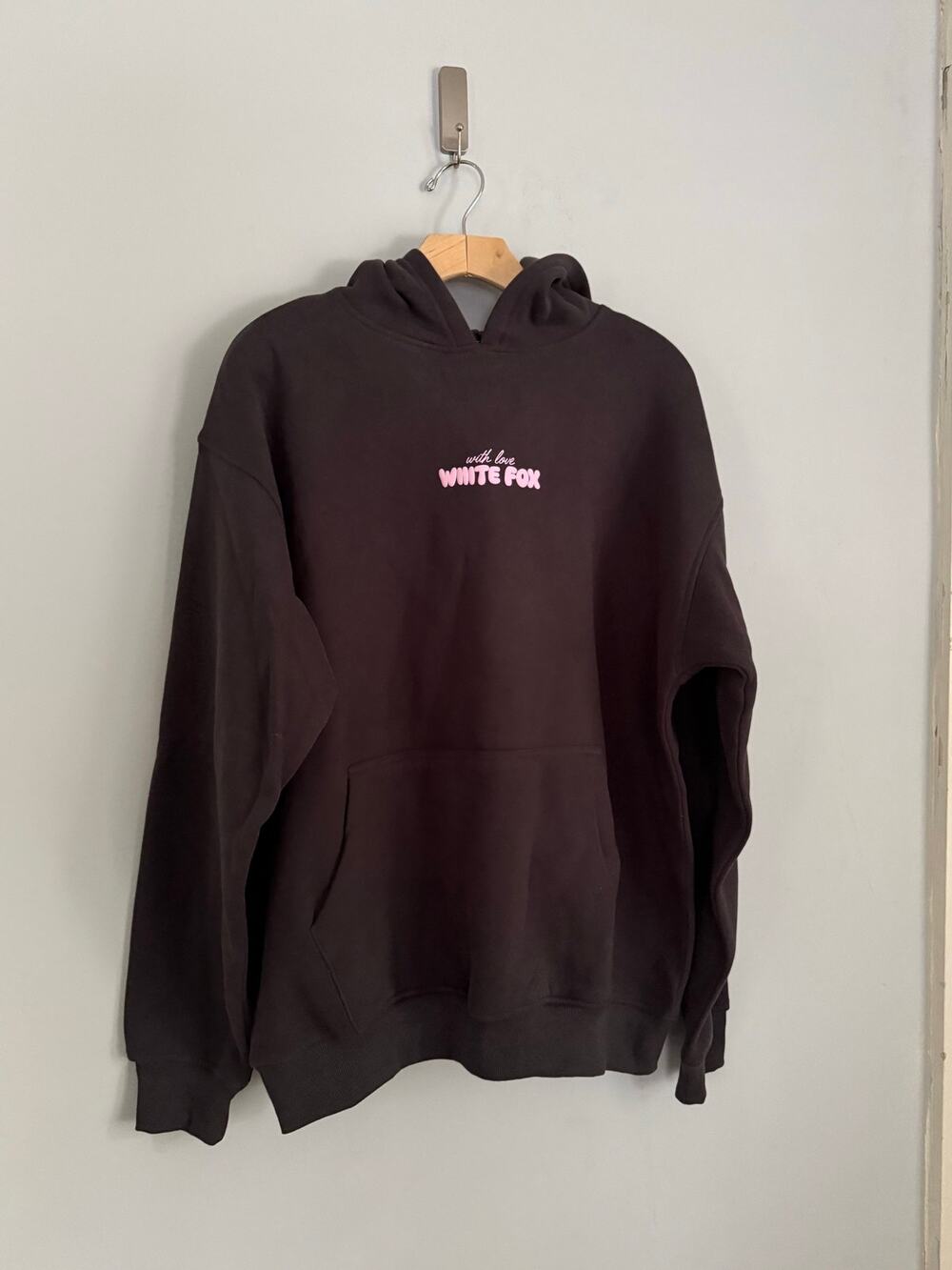 White Fox NWT Limited Edition Charcoal Sweatshirt small/medium